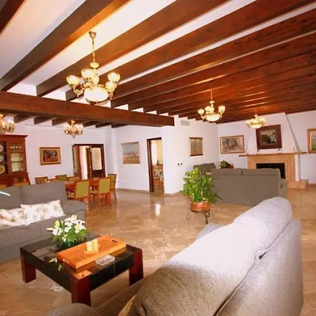 Holiday home El Palmeral Casa Con Piscina En Petra (Mallorca)